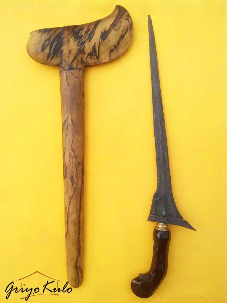 Keris Kebo Dhendheng Cirebon Sepuh abad XV