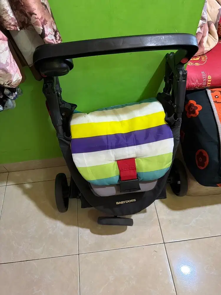 Beby Does kereta bayi