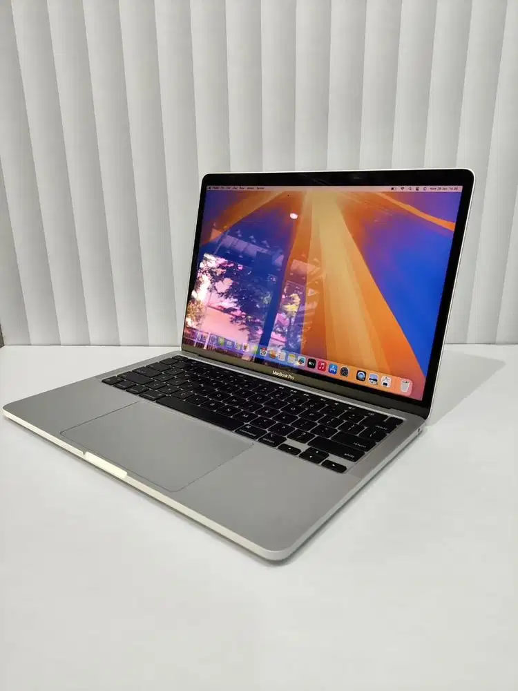 Macbook Pro M1 2020 touchbar silver, apple M1, 16/256