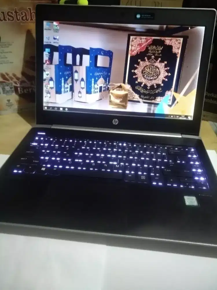 MURAH. CORE i7 gen 8  + SSD 256 GB M2