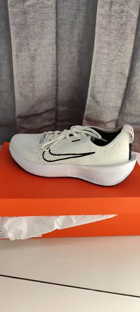 BU cepat batu Nike interact run original