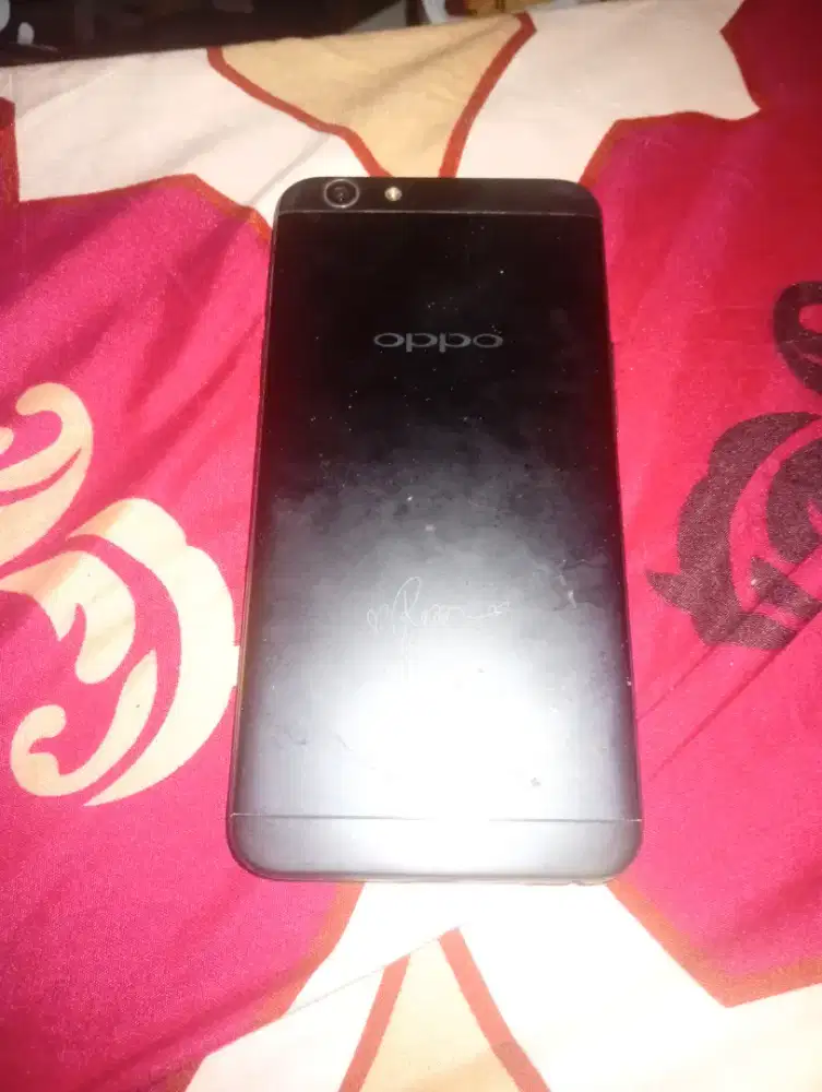 Oppo f1s 3/32 kondisi di desktipsi