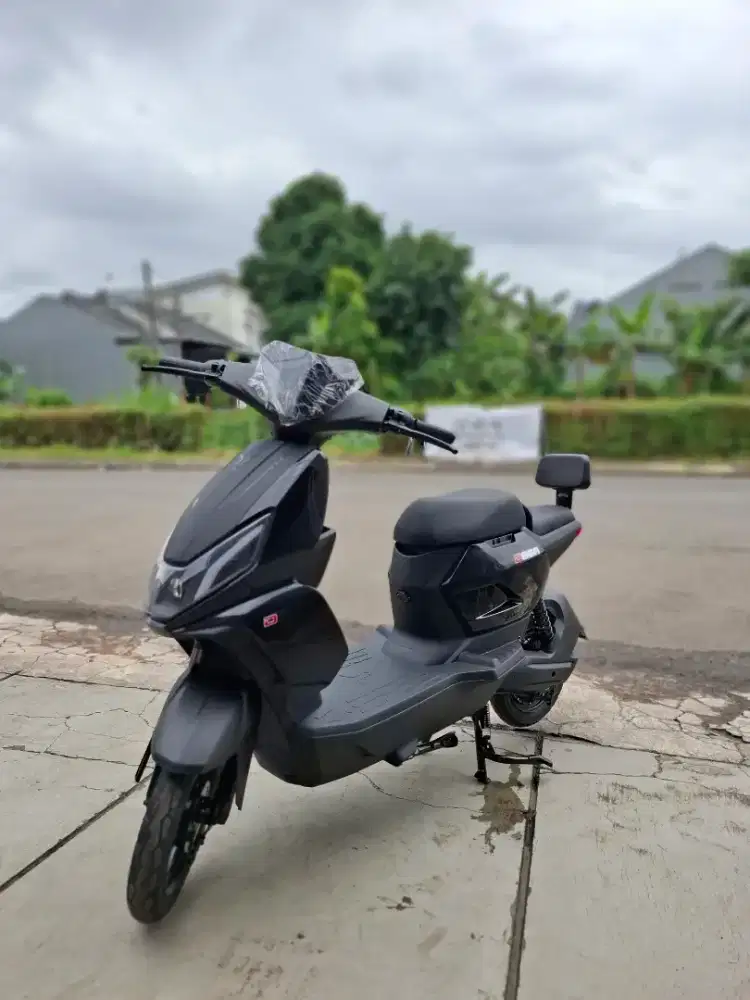 SEPEDA LISTRIK NEW ERA TAHAN AIR
