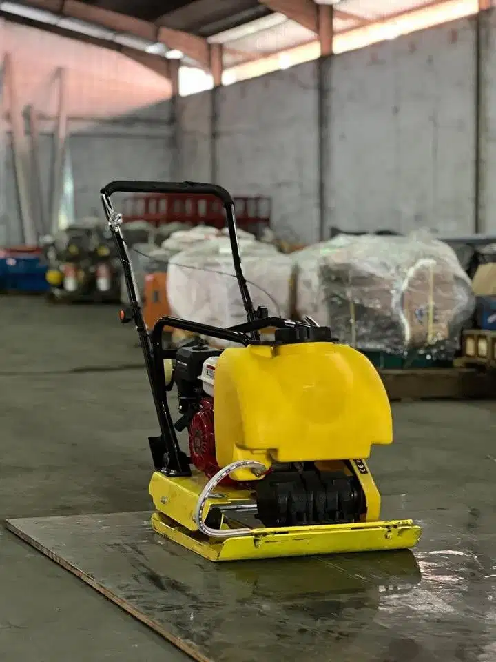 MESIN PERATA TANAH / STAMPER KODOK DIESEL BENSIN ENGINE C90Z