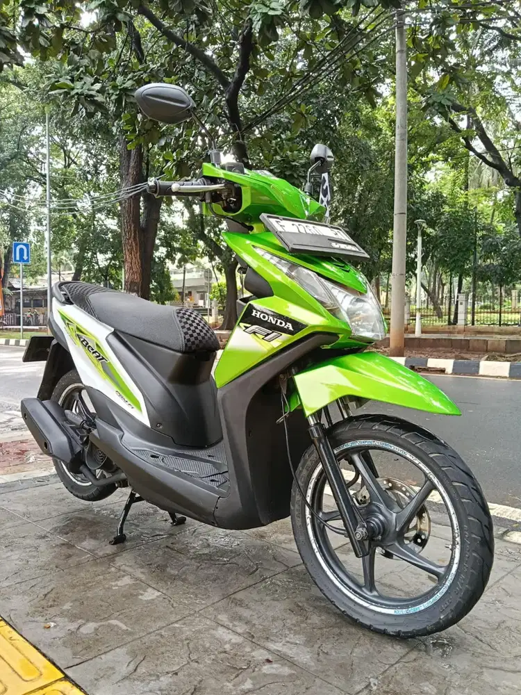 DIJUAL CASH HONDA BEAT CW CBS FI THN 2012 PAJAK IDUP SIAP PAKAI
