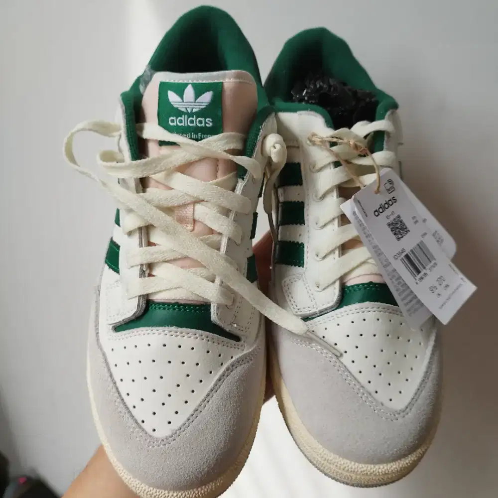 Sepatu Adidas hijau size #44