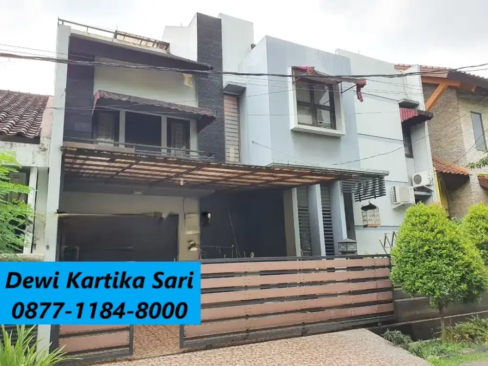 Rumah Desain Bagus Siap Huni Carport 2 Mobil di Sektor 3a Bintaro OM-17266