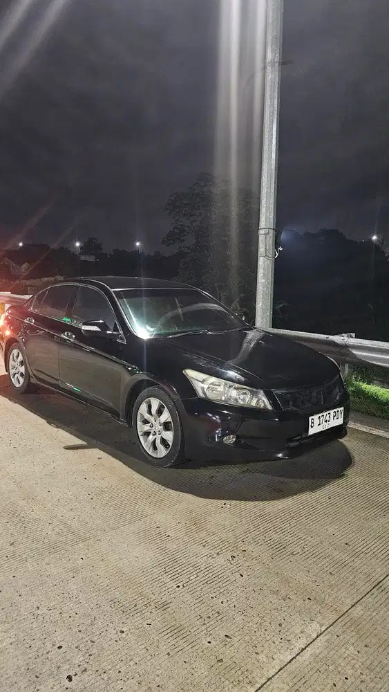 Honda Accord 2011 Bensin