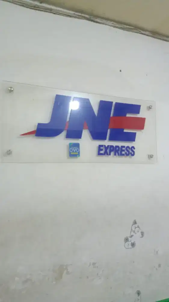 Dibutuh kan supir dan mempunyai kendaraan pribadi motor