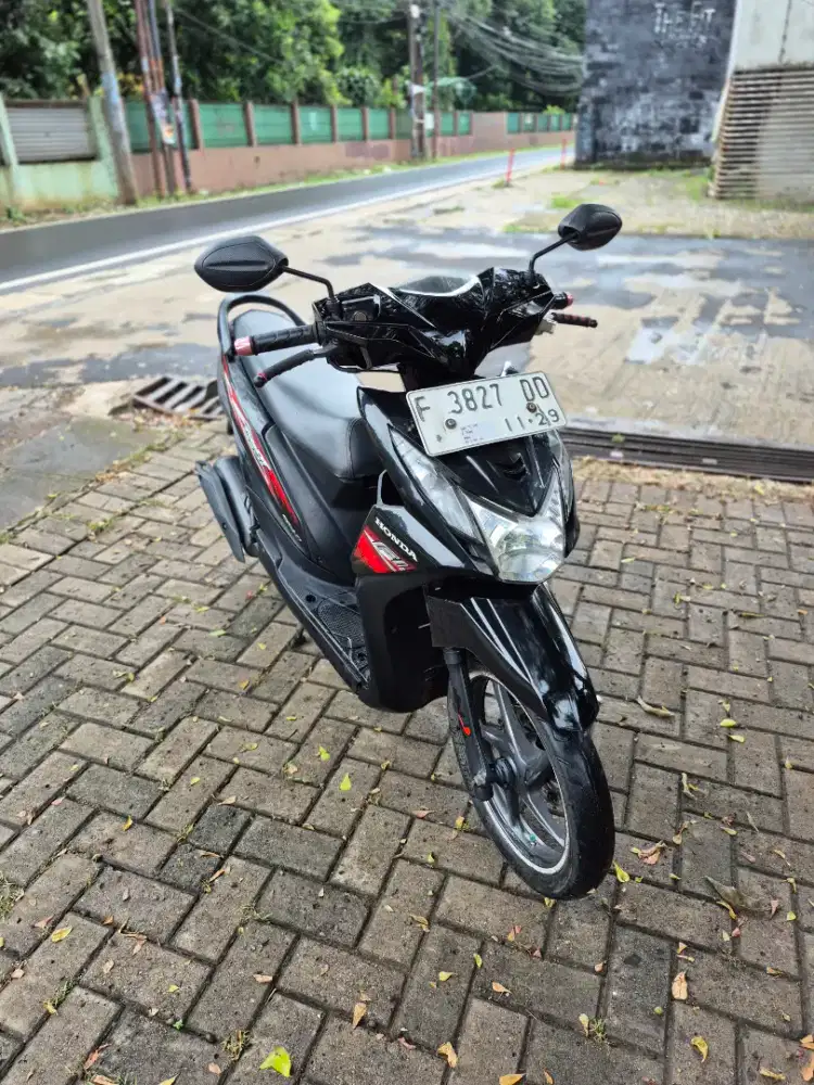 Dijual Honda Beat FI tahun 2014 mesin bagus