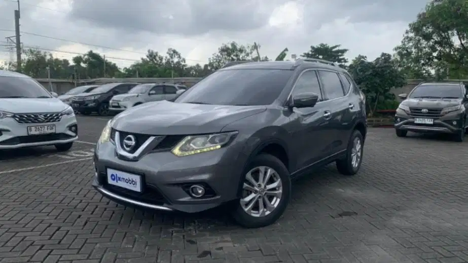 DP RENDAH Nissan X-Trail 2.0 CVT Bensin-AT 2015 NOL
