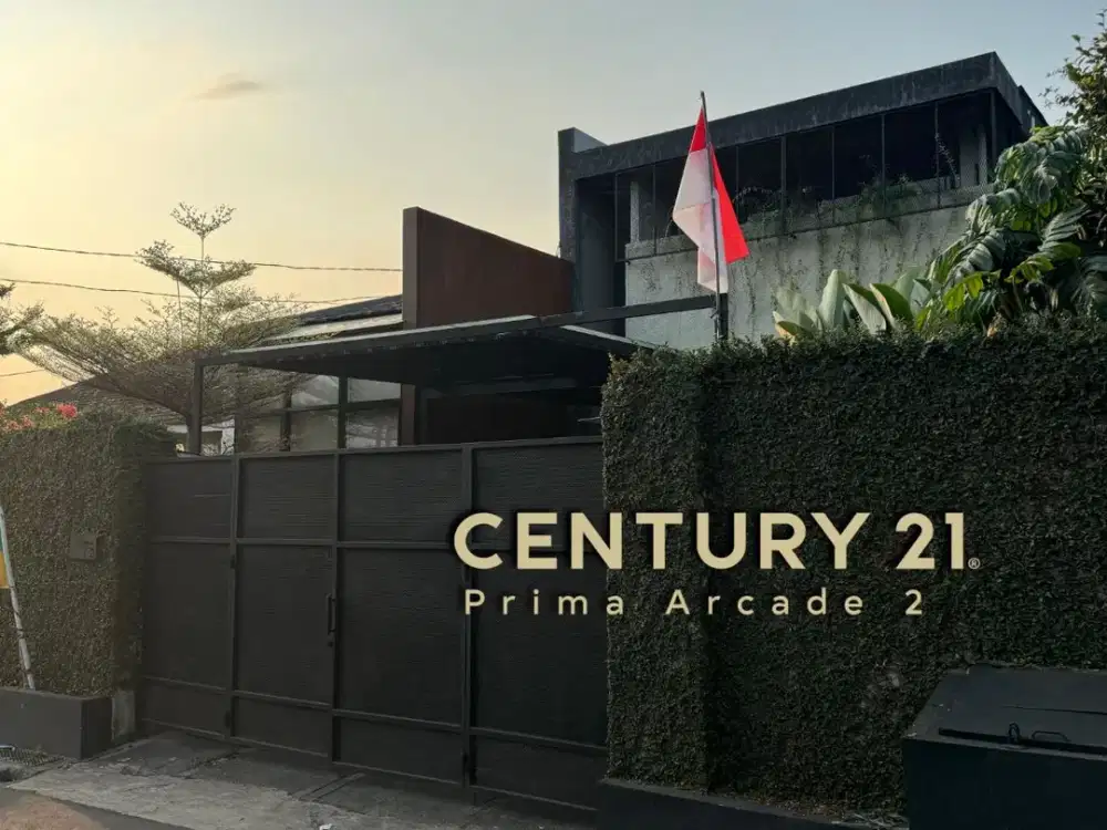 Rumah Industrial Halaman Luas dengan Swimming Pool Lokasi Strategis di Ciputat pr 14417
