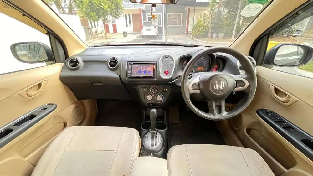 Honda Mobilio 1.5 Prestige Limited Edition AT 2015 – Tangan Pertama