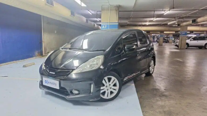 Honda Jazz 1.5 E Bensin-MT 2012