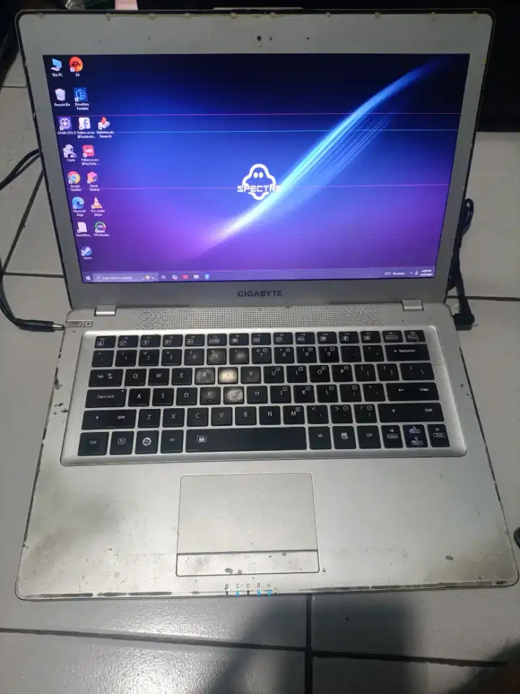 Laptop Gigabyte Core i5 Gen 3 Ram 4GB SSD 128GB+350GB HDD