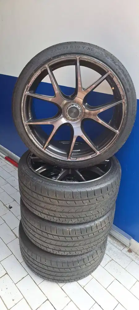 RAYS HOMURA PCD 5X112, R19X8.5, ET38 HG + CONTINENTAL 235/35 R19 MC6