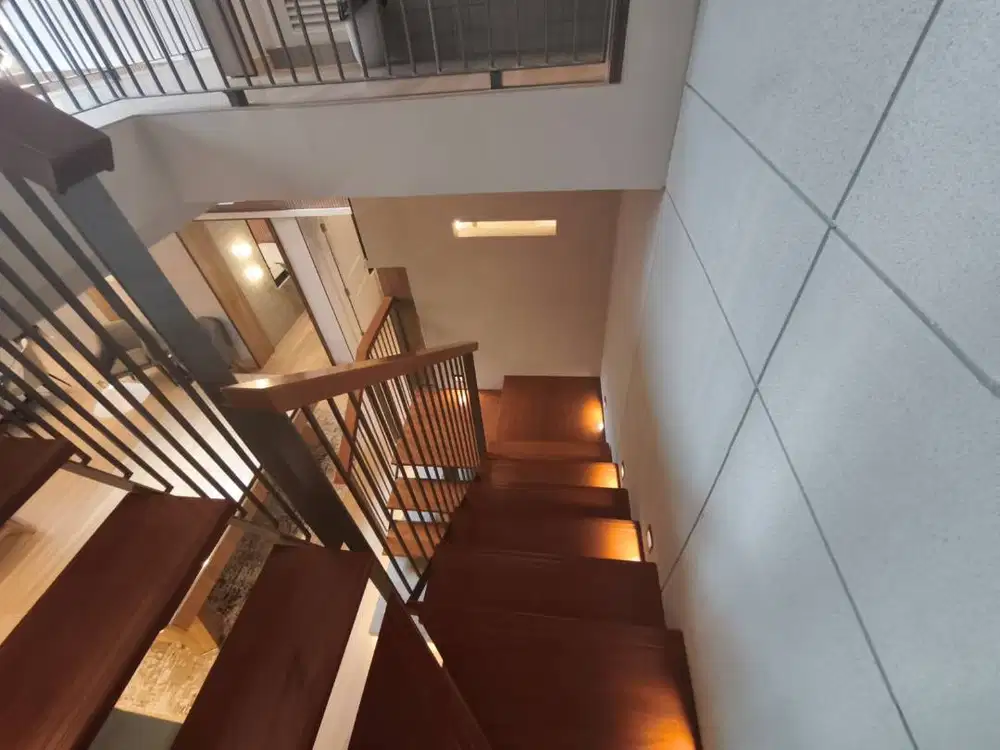 Dijual/Disewakan Rumah di Kota Baru Parahyangan Full Furnished