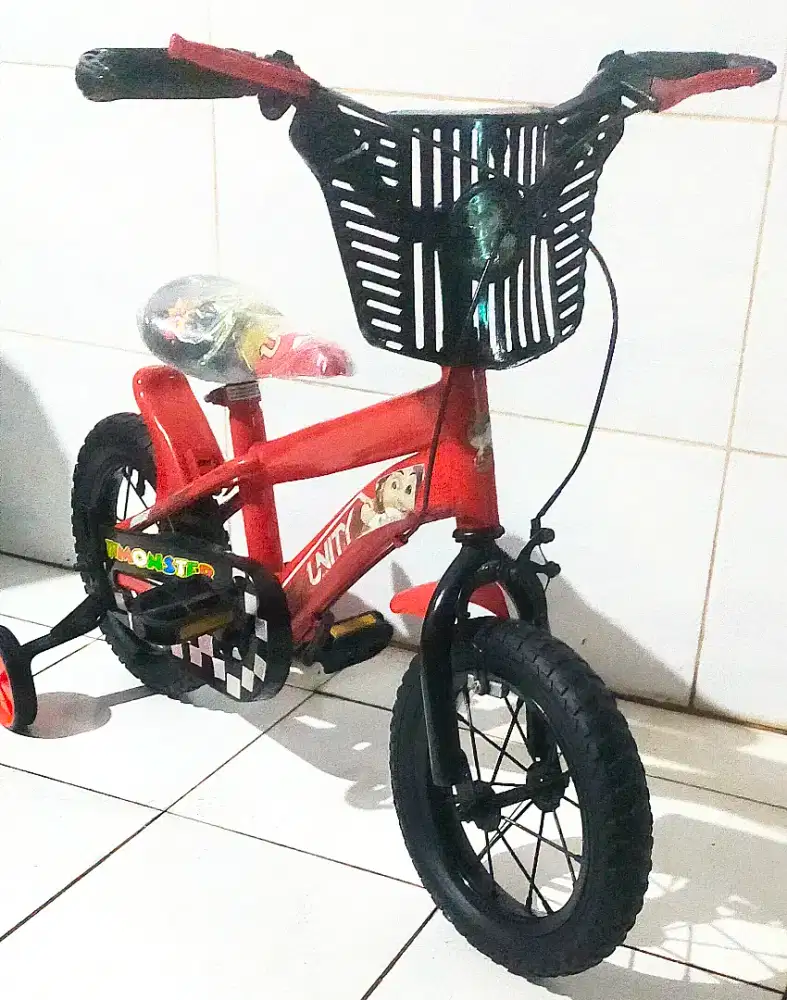 Sepeda ukuran 12,cocok buat anak umur 2 tahun - 6 tahun
