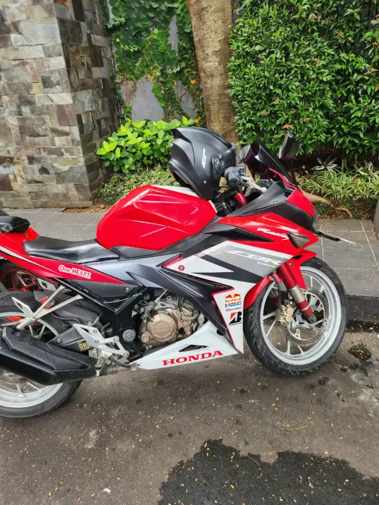 Hondo cbr 150r tahun 2018