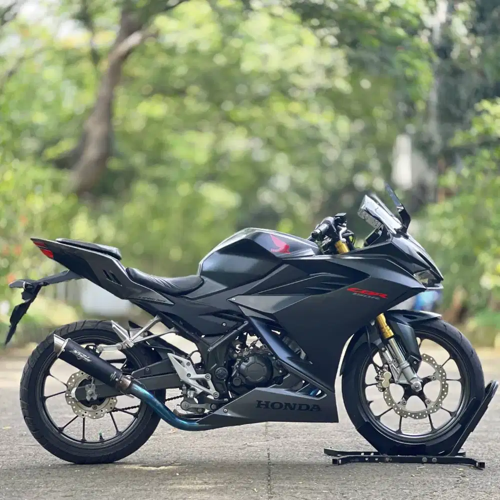 HONDA NEW CBR 150R ABS 2021 HITAM KM LOW PAJAK PANJANG SUPER GRESS