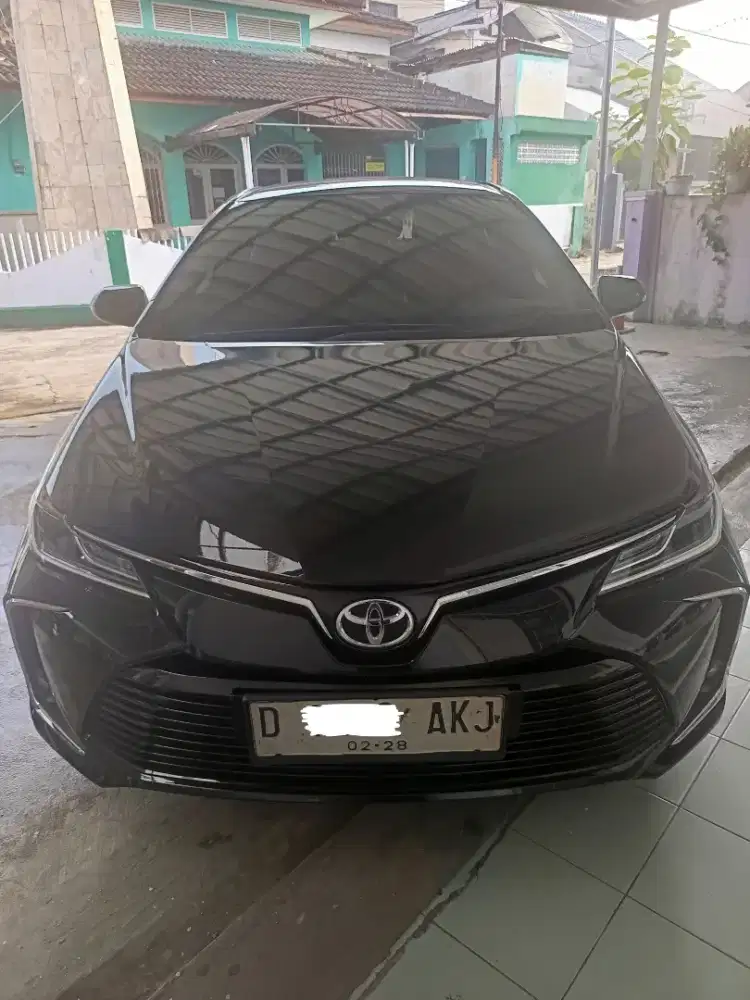 Corolla Altis V 2022/2023 Antik Istimewa Low KM Orisinil untuk pemakai