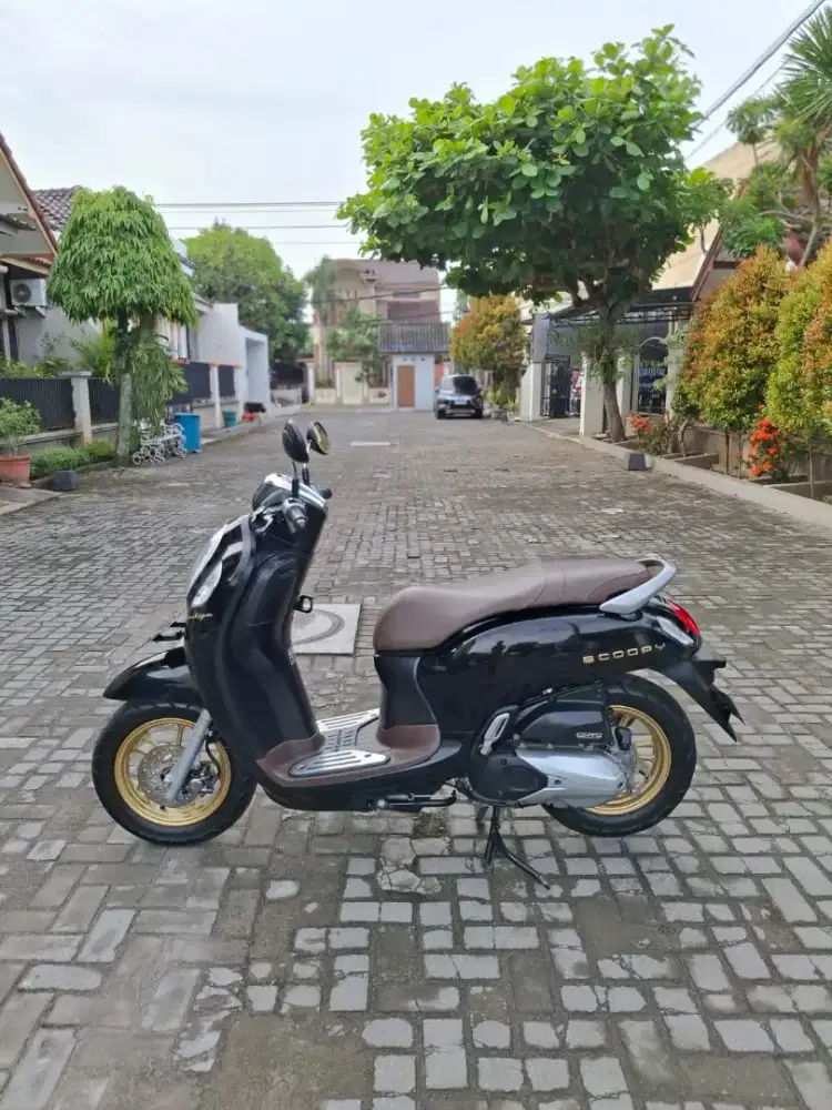 Scoopy Prestige 2021