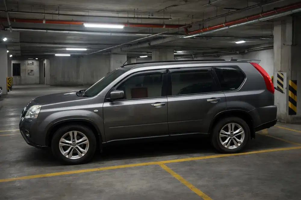 Nissan X-Trail 2014 Bensin