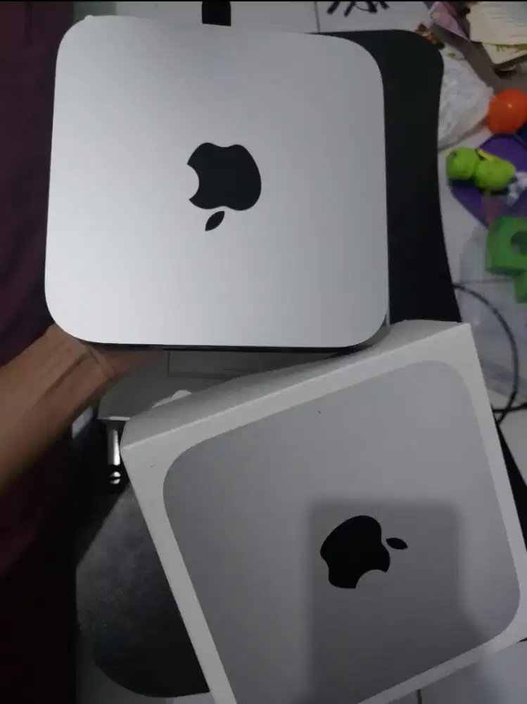 Mac Mini Internal 256GB ram 8 GB chip M2