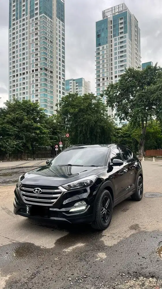 Hyundai tucson xg bensin sunroof pano tahun 2016 cash 185jt nego