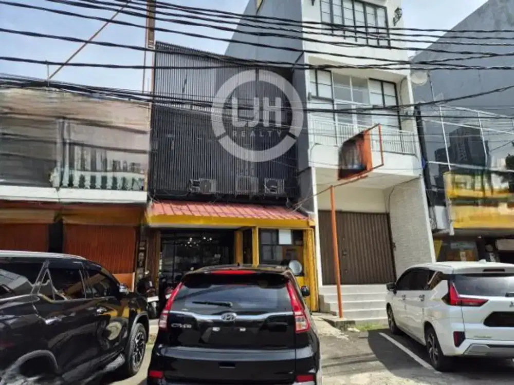 Ruko Lokasi Strategis di Boulevard Raya, Kelapa Gading, Jakarata Utara