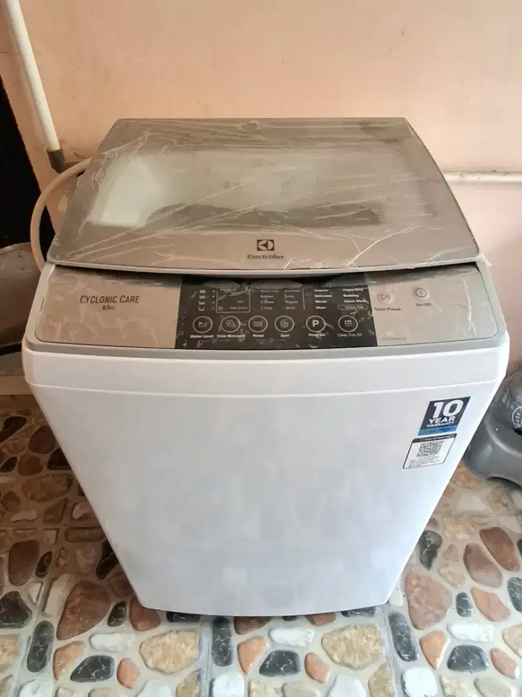 ELECTROLUX
TOP LOAD WASH MACHINE 8.5KG EWT8588H