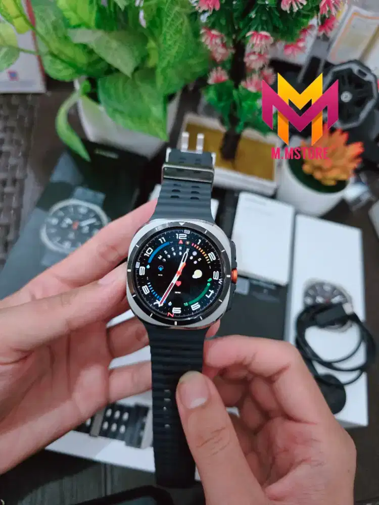 Samsung Galaxy Watch Ultra Titanium Silver Black Garansi On smartwatch