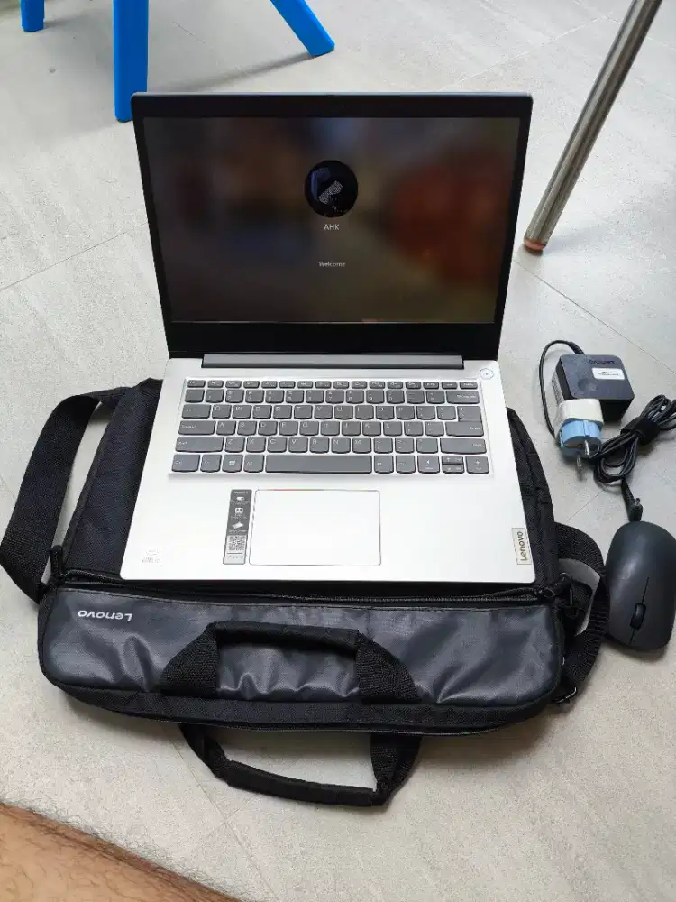 Lenovo Ideapad 3 14IML05 i5-10210U