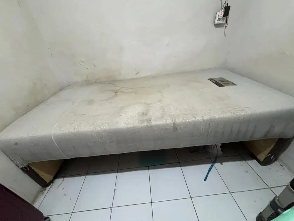Springbed bekas (layak pakai)