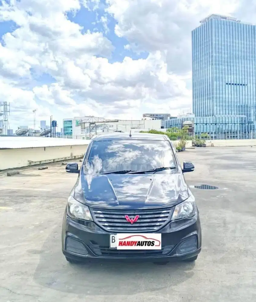 Wuling Confero DB Tahun 2022 manual hitam metalik