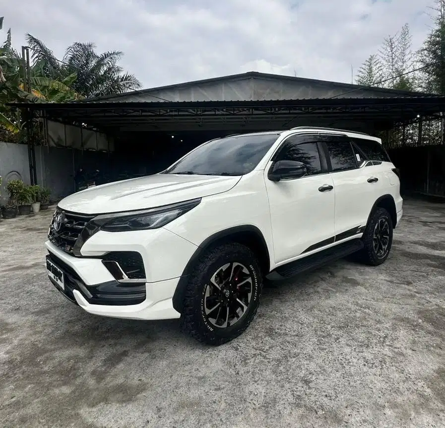 VRZ GR 2.8 SPORT 4X4 2022 AUTOMATIC Km 58 Ribu Full Set