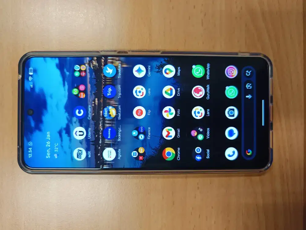 Google Pixel Gopix 8 Pro RAM 12GB/128GB Kondisi Sangat Baik