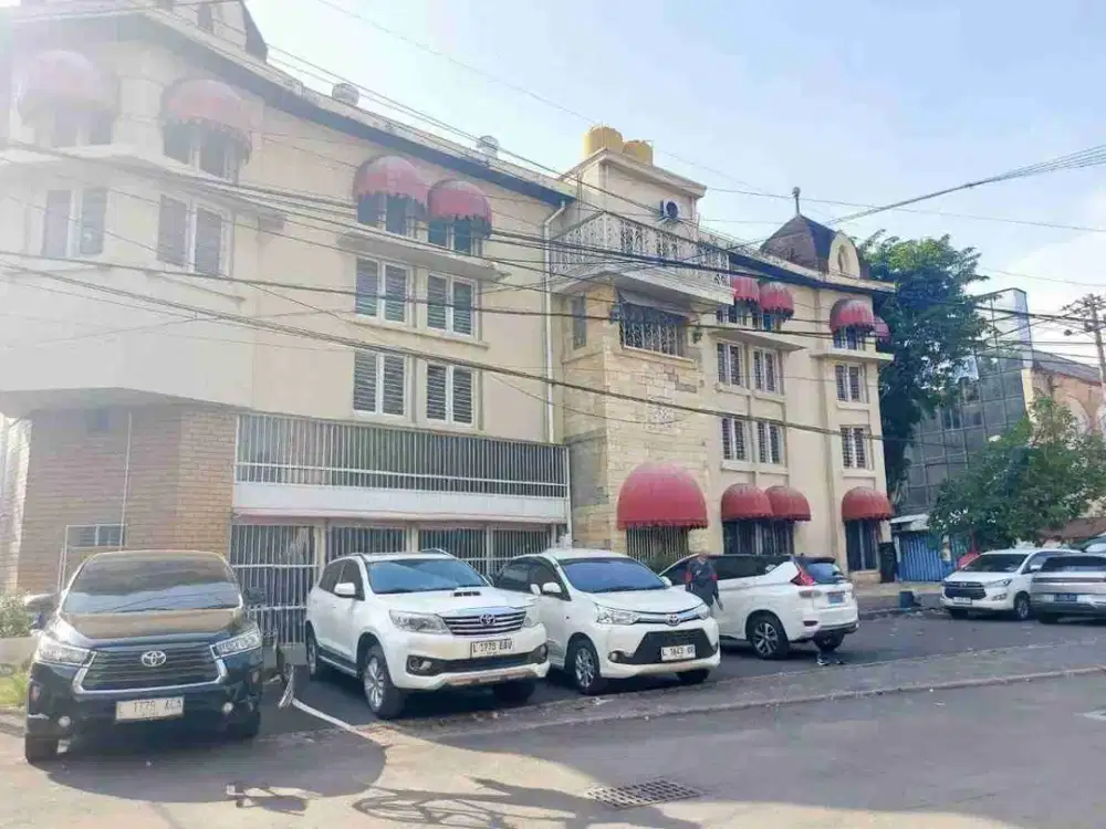 Rumah Vintage Luas 344m2 Dekat Pusat Perdagangan Kya Kya jg Jembatan Merah di Kota Lama Surabaya