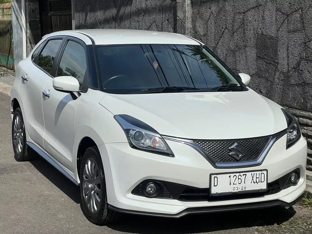 Baleno AT 2017 KM80rb Putih