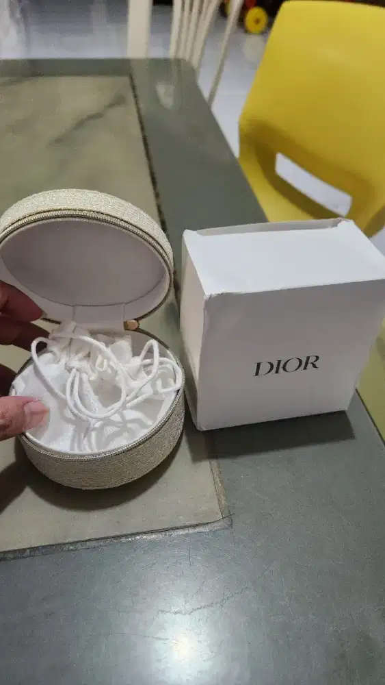 Pouch atau tpt simpan