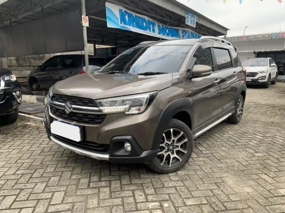 LOW DP Suzuki XL7 1.5 Beta Bensin-AT 2021 TRY