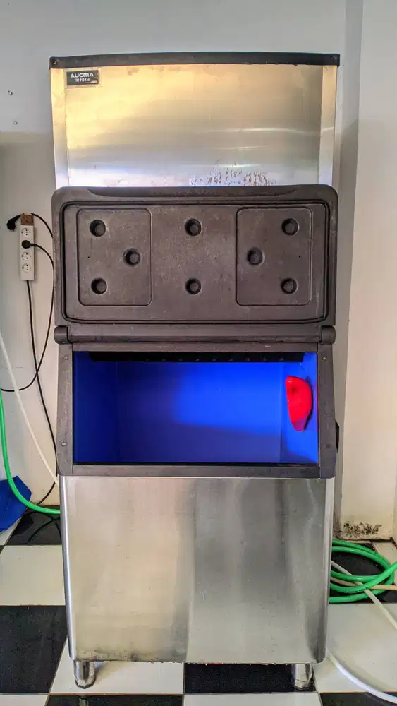 Mesin Es Batu Kristal