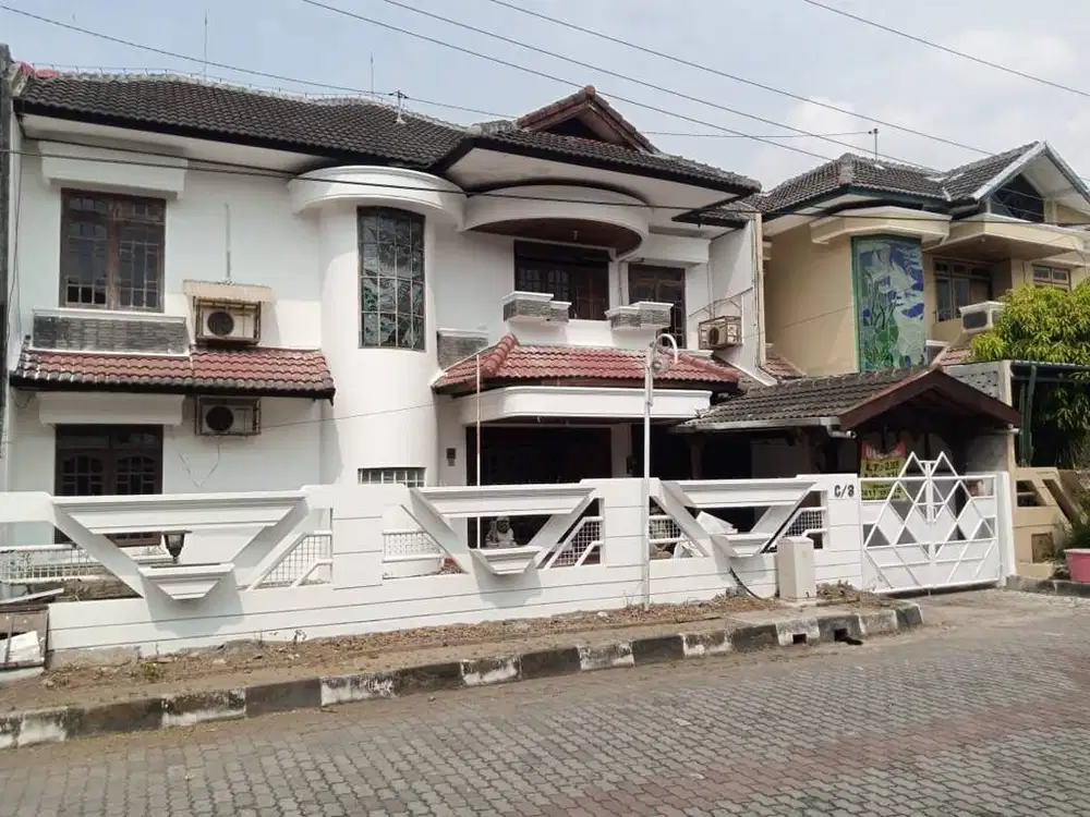 Rumah Mewah Semi Furnish Dalam Perumahan Dekat Pakuwon Mall Sleman