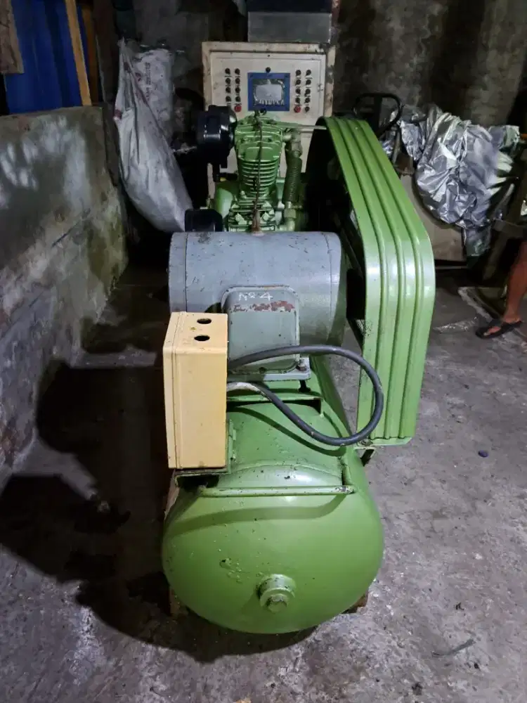 COMPLEAOR SWAN CAP. 300 LITER