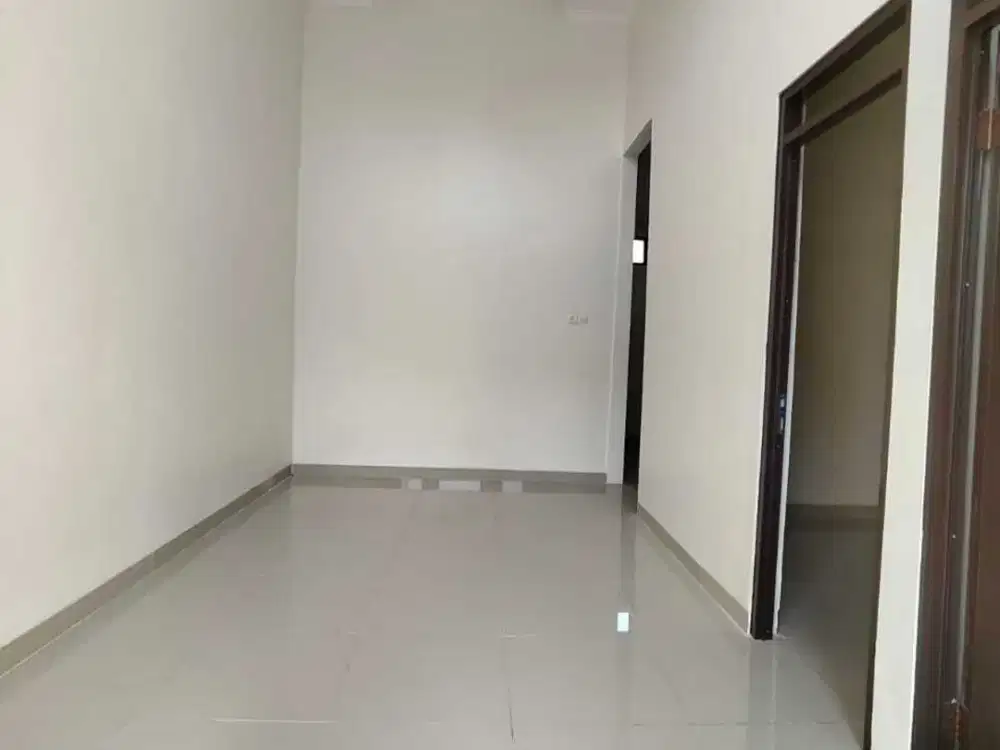 DIJUAL RUMAH SIAP HUNI DAN BARU DI  CITRA RAYA CIKUPA TANGERANG