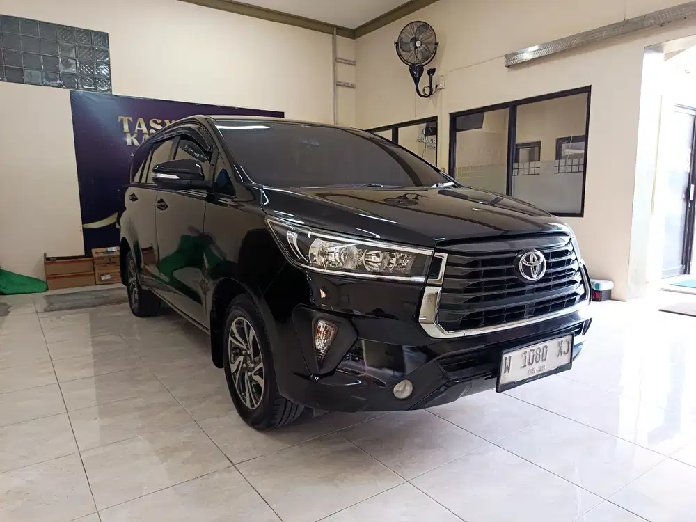 Innova Reborn 2023 G Diesel Manual