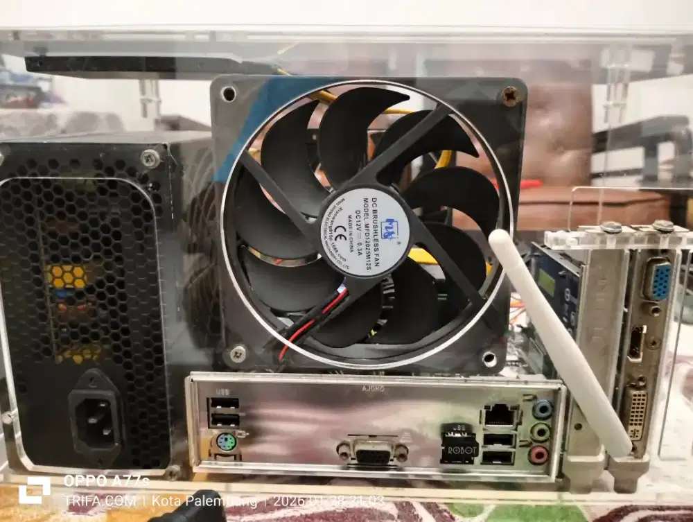 PC Akrilik Wifi transparan keren