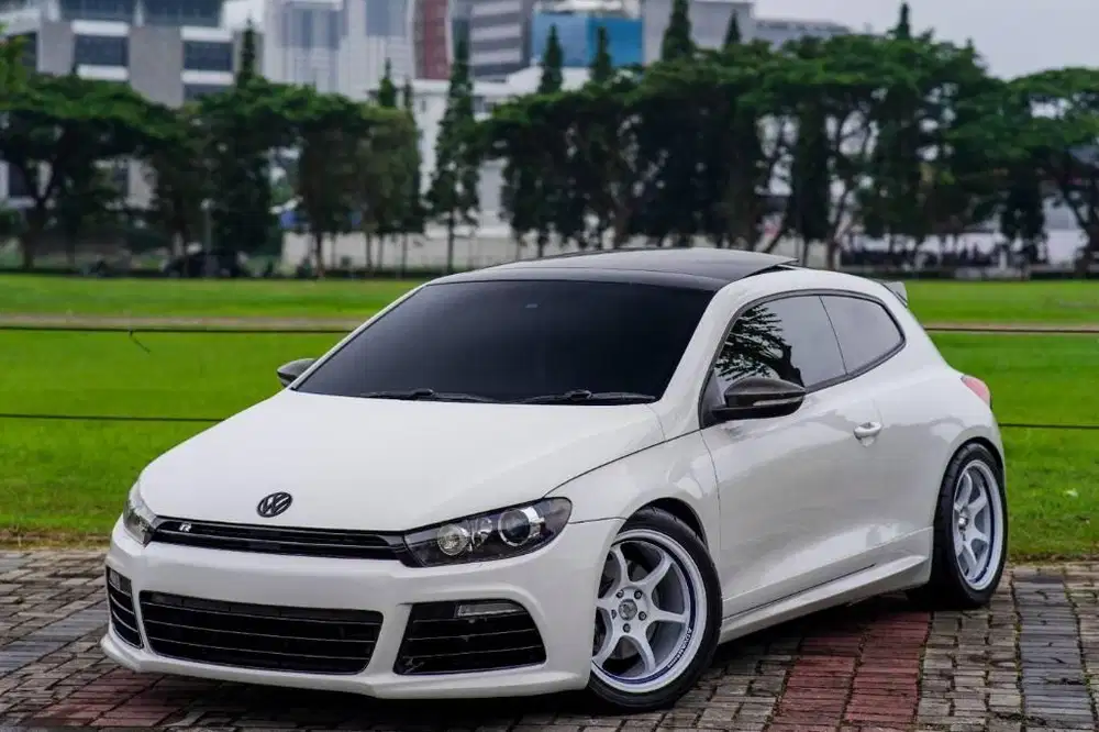 VW SCIROCCO R 2.0 AT 2011 ODDO 34RB