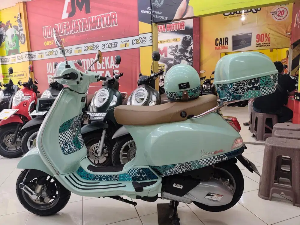 Unit GRESS* Piaggio Vespa LX Batik 125 Iget 2024 Limited edition