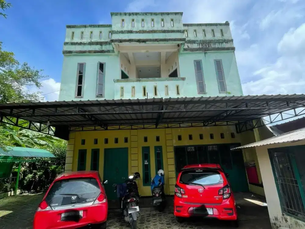 Dijual Gedung Kost 2 Lantai 37 Kamar di Jl. Perintis Kemerdekaan